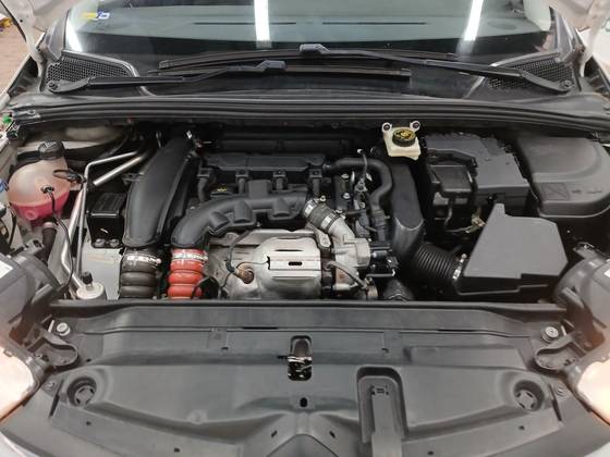 CITROËN C4 LOUNGE 1.6 ORIGINE BUSINESS 16V TURBO FLEX 4P AUTOMÁTICO CITROËN C4 LOUNGE 1.6 ORIGINE BUSINESS 16V TURBO FLEX 4P AUTOMÁTICO